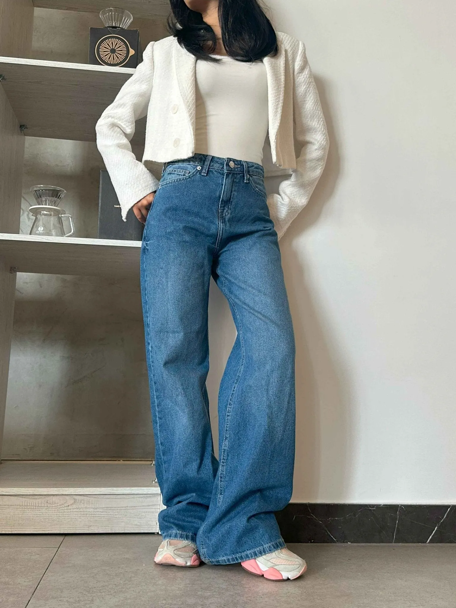 Baggy - Mid Blue Wash Jeans.