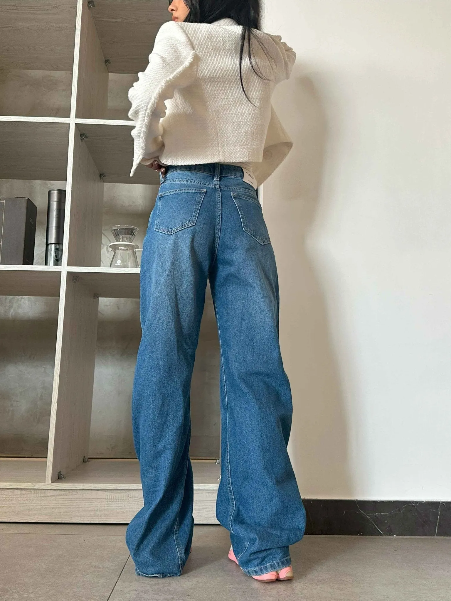 Baggy - Mid Blue Wash Jeans.