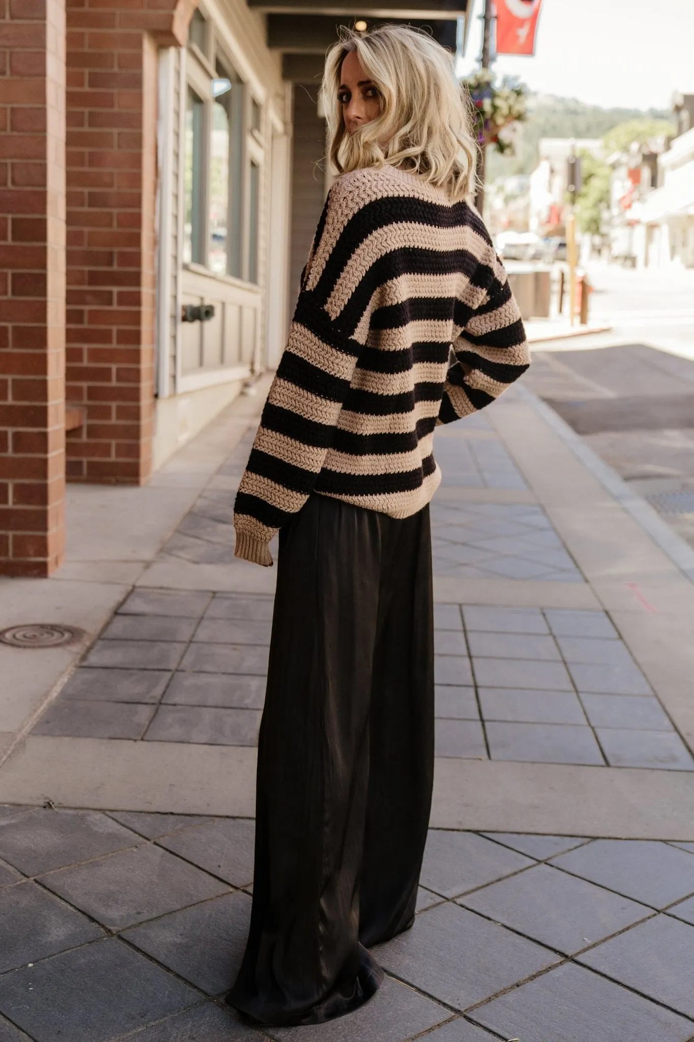 Liam Chunky Knit Sweater | Tan   Black