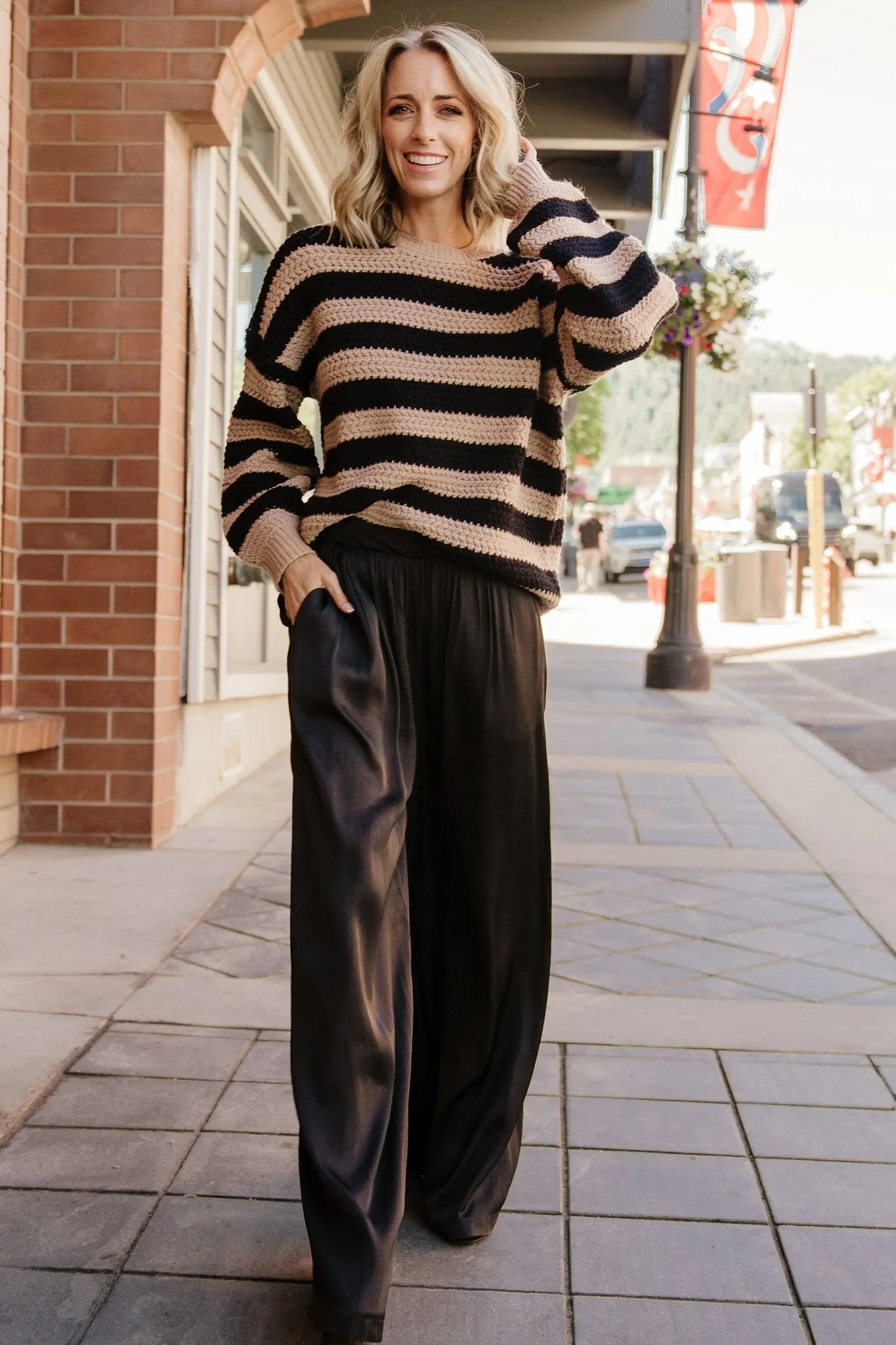 Liam Chunky Knit Sweater | Tan   Black
