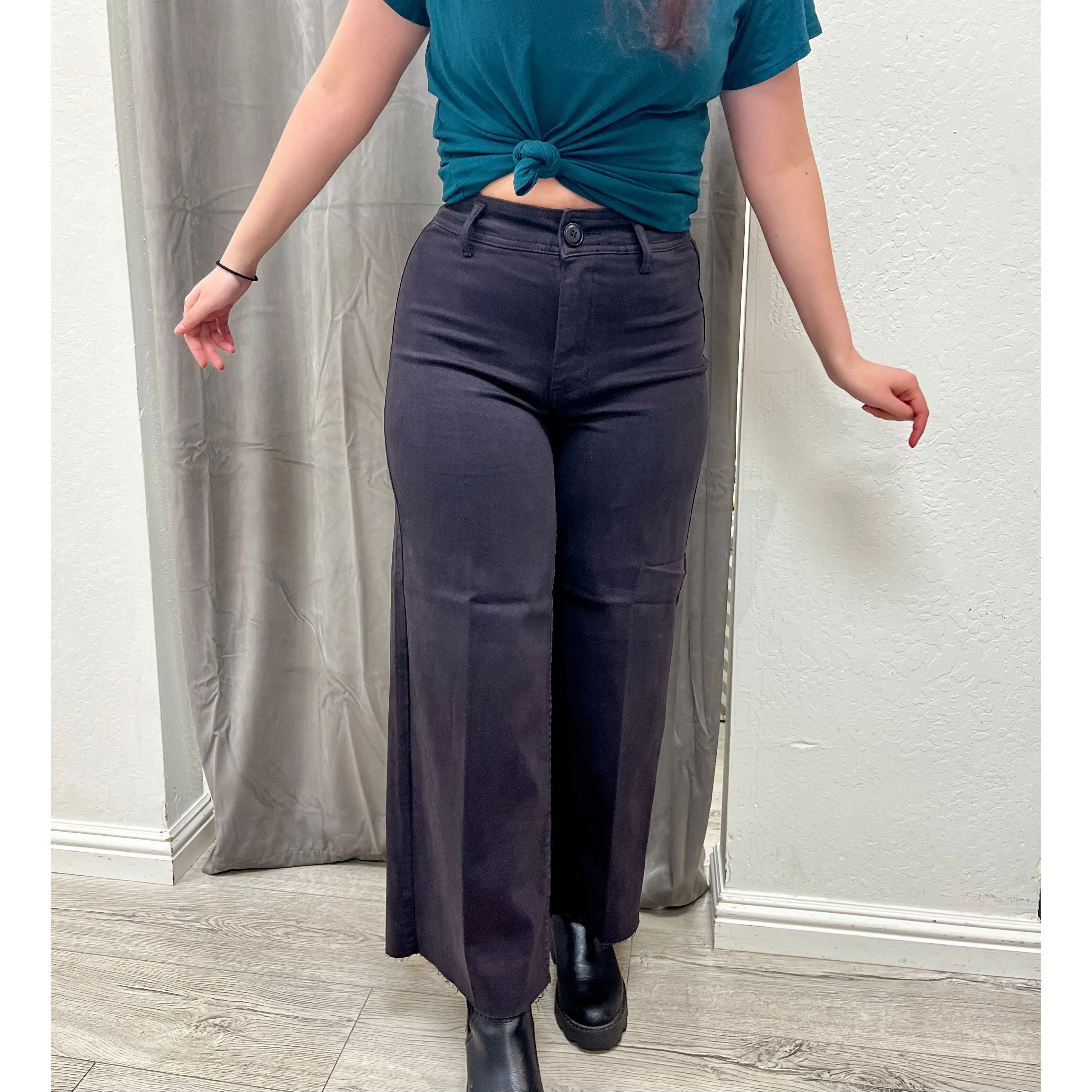 Oat High Rise Wide Leg Jeans in Black