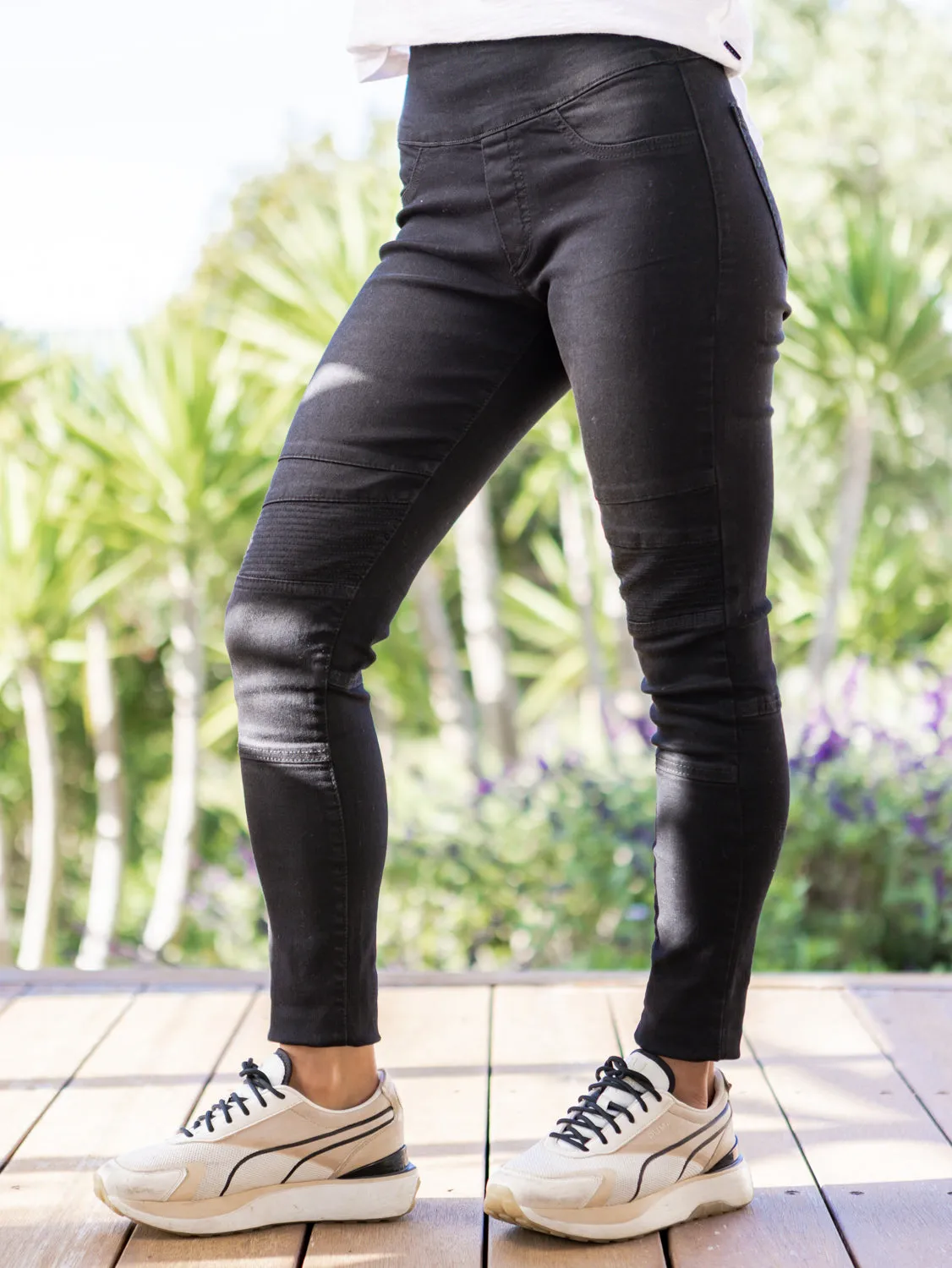 Ruby Pull On Jeans - Black